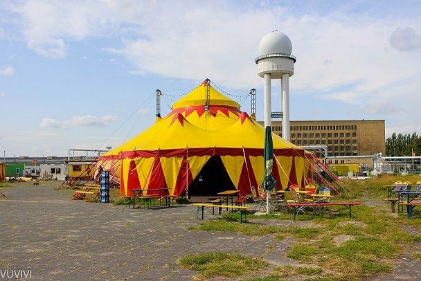 Zirkusschule Cabuwazi Kindergeburtstag Tempelhofer Feld
