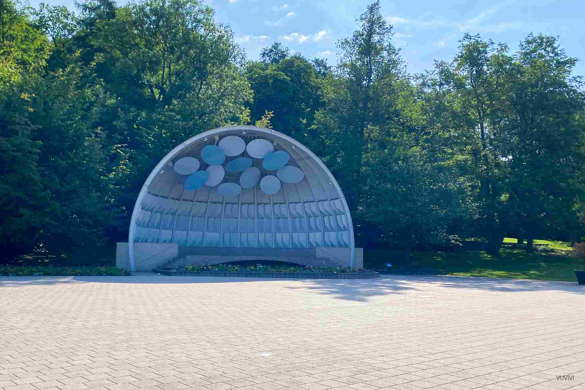 Deutsch_Franzoesischer Garten Saarbruecken Muschel
