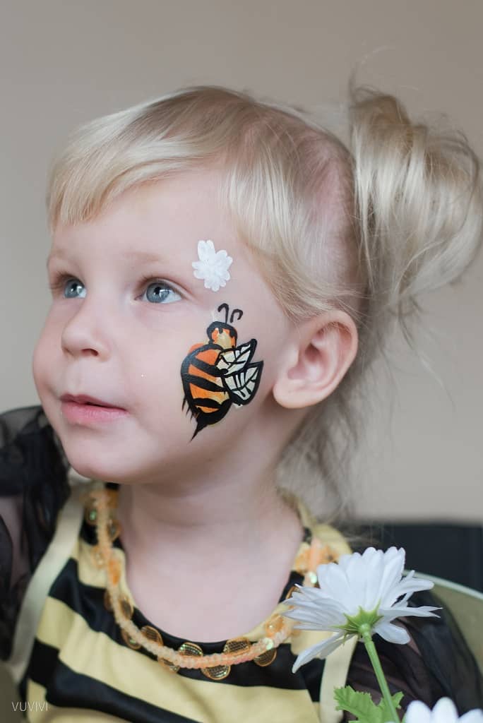 Idee Kinderschminken Kita Maedchen Biene