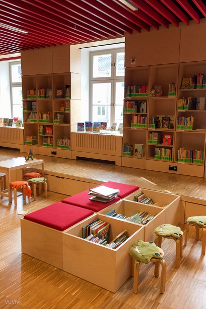 Kinderbibliothek Bonn mit Kindern