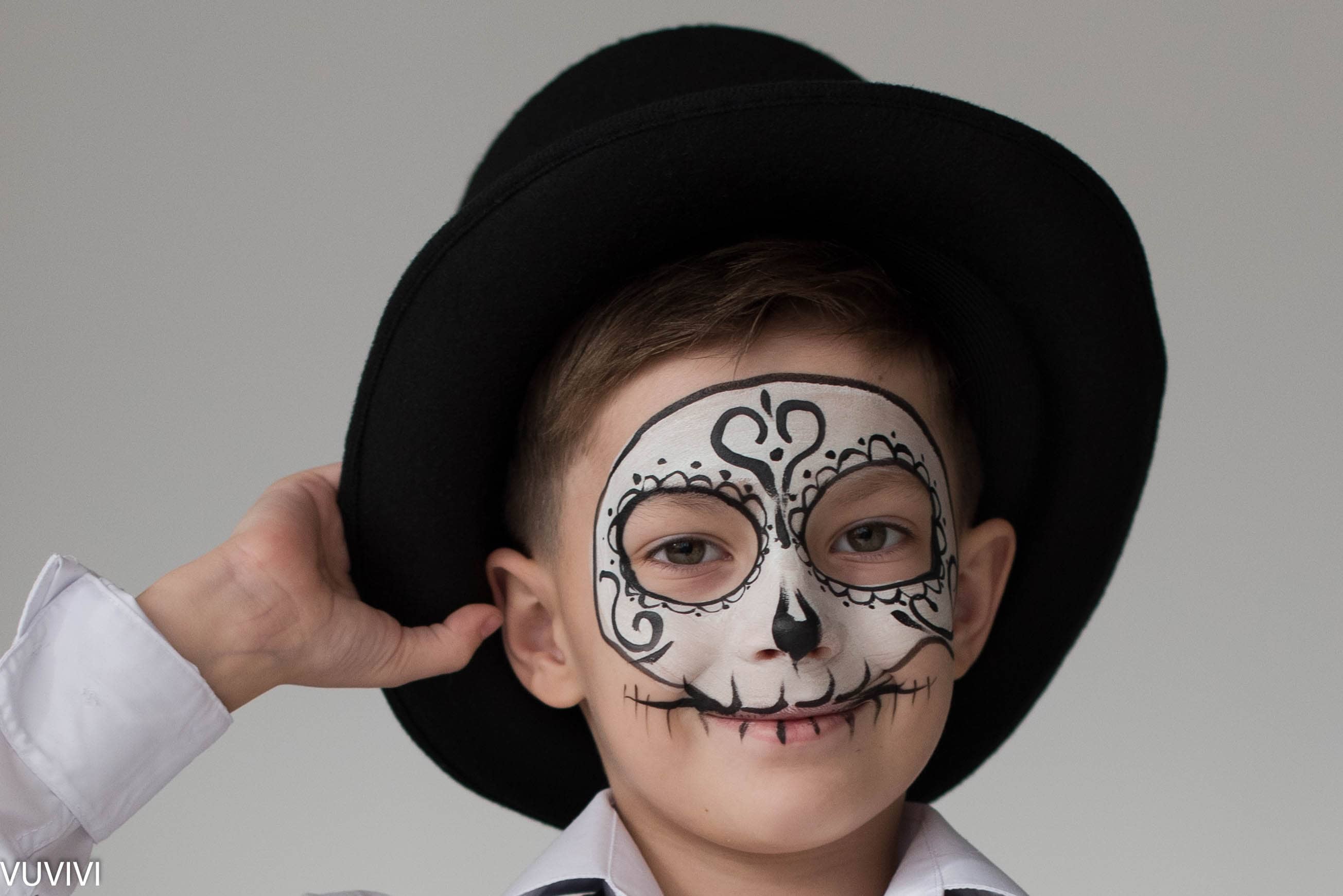 Halloween Kinderschminken für Jungs: Mexikanische Totenmaske