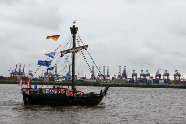 Schiff Hafengeburtstag Hamburg Einlauparade