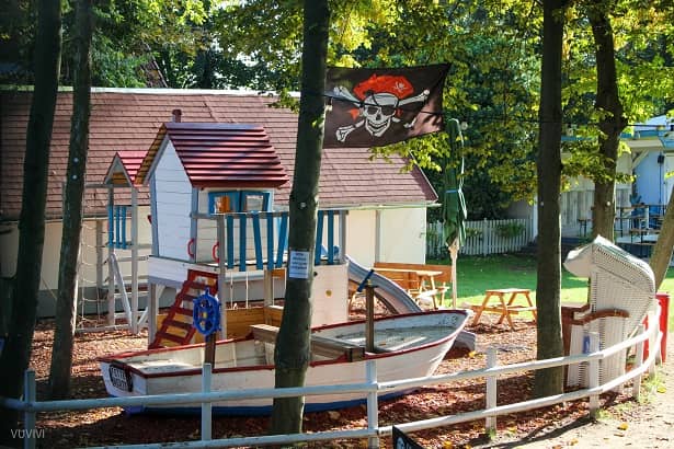 Spielplatz Biergarten Insel der Jugend Berlin
