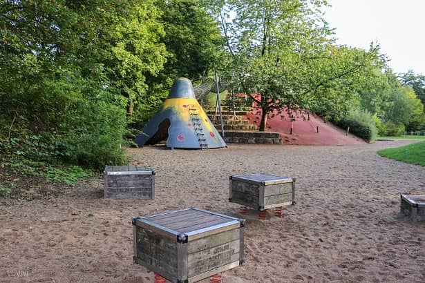 Spielplatz Geheimnisvolle Insel Wilhelmsburger Inselpark Hamburg
