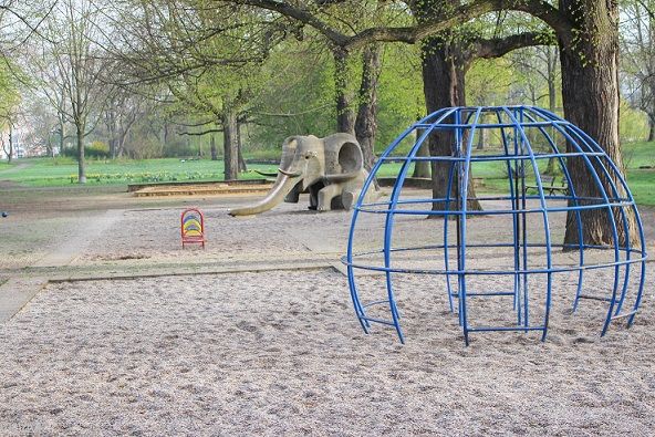 Spielplatz Kinder Klettern Clara-Zetkin-Park Leipzig